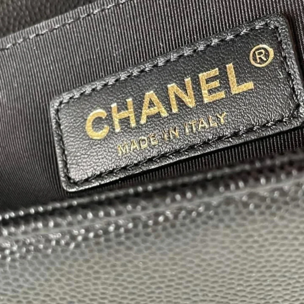 $6500 Chanel Boy Old Medium - Picture 15 of 16